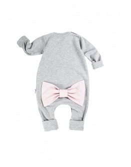 Children's romper with long sleeves and a bow on the back,